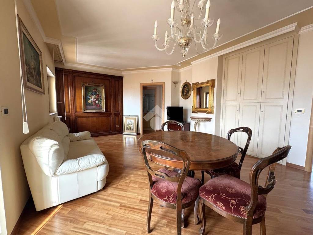 appartamento in affitto a Bari in zona Palese/Macchie