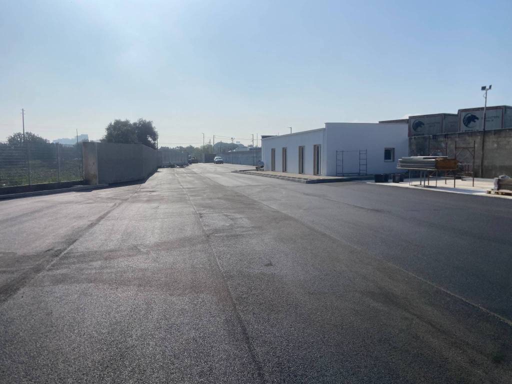 locale commerciale in affitto a Bari in zona Poggiofranco