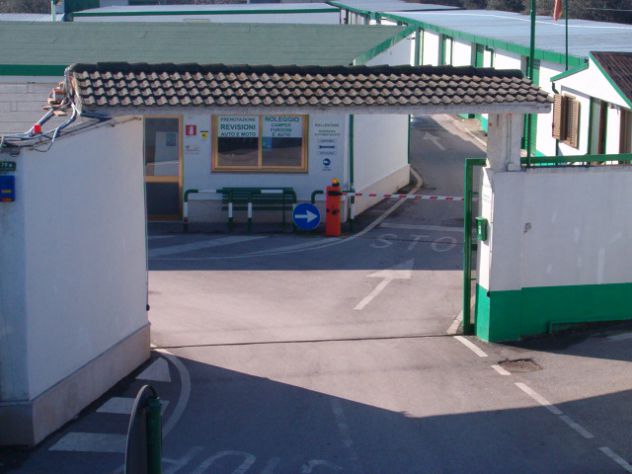 locale commerciale in affitto a Bari in zona Japigia