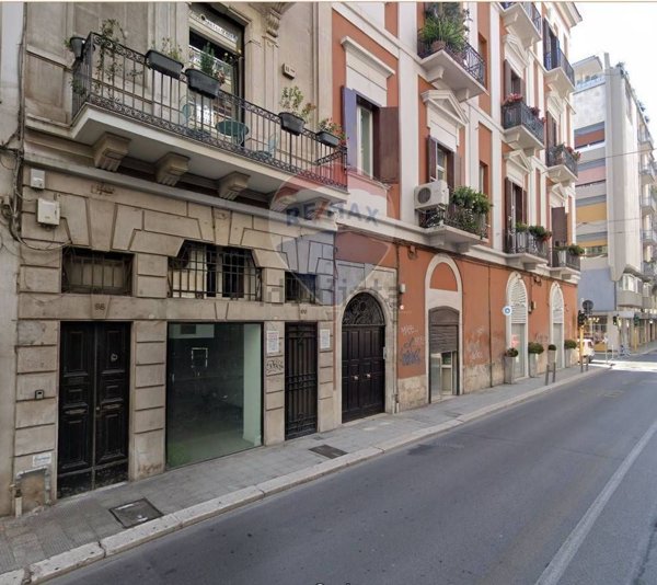 locale commerciale in affitto a Bari in zona Murat