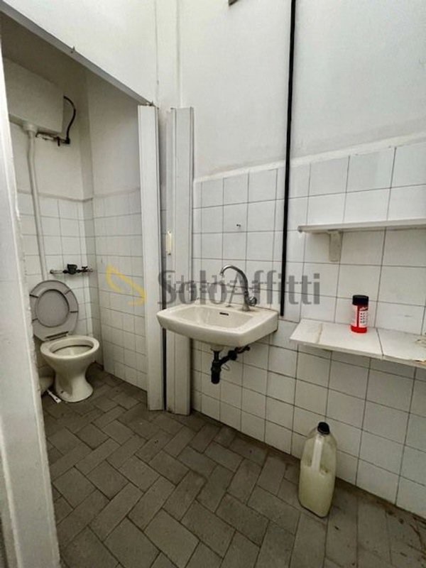 locale commerciale in affitto a Bari in zona San Pasquale