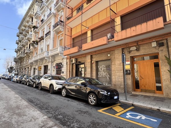 locale commerciale in affitto a Bari in zona Madonnella