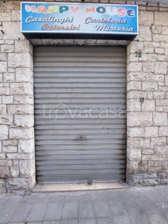 locale commerciale in affitto a Bari in zona San Pasquale