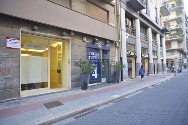 locale commerciale in affitto a Bari in zona Murat