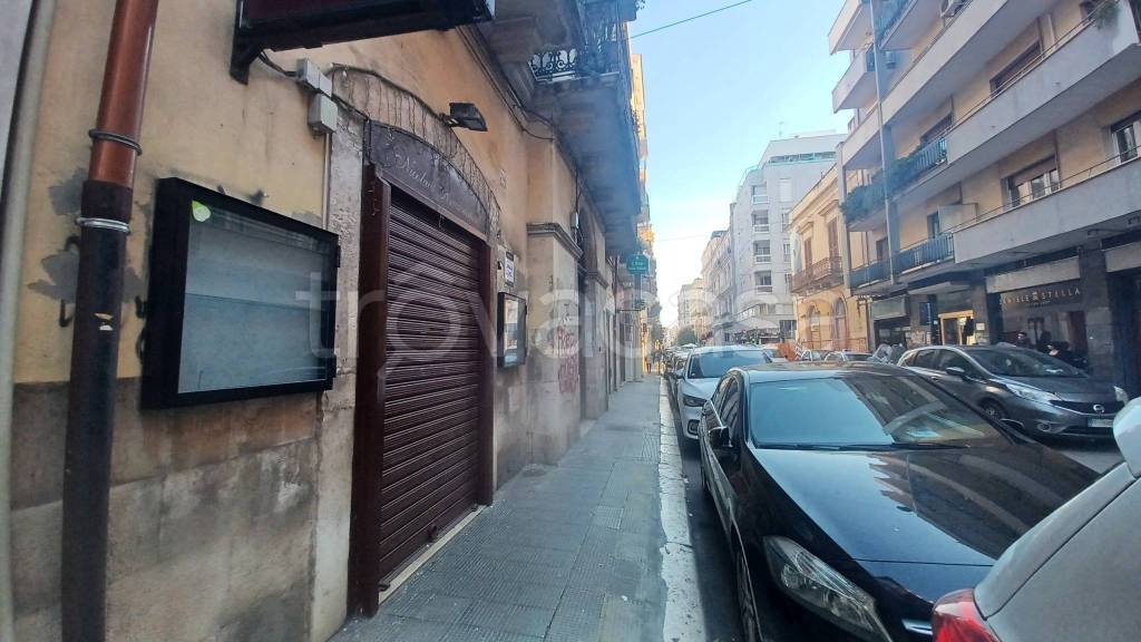 negozio in affitto a Bari in zona Murat
