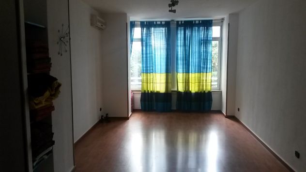 negozio in affitto a Bari in zona Poggiofranco