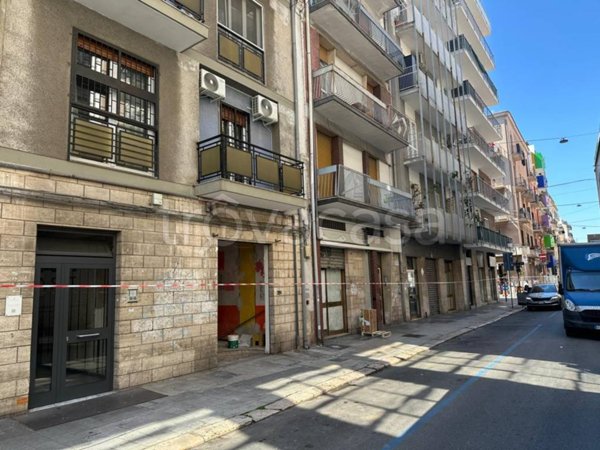 negozio in affitto a Bari in zona Murat