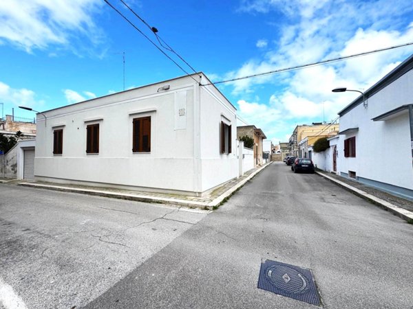 casa indipendente in affitto a Bari in zona Murat