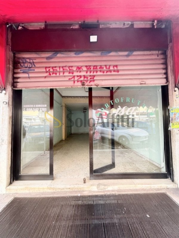 locale commerciale in affitto a Bari in zona Picone