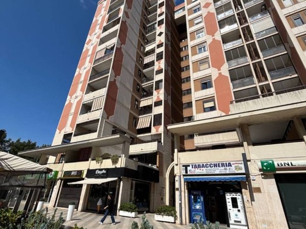 ufficio in affitto a Bari in zona Poggiofranco