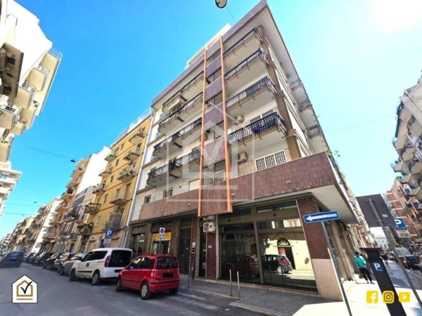 locale commerciale in affitto a Bari in zona Murat