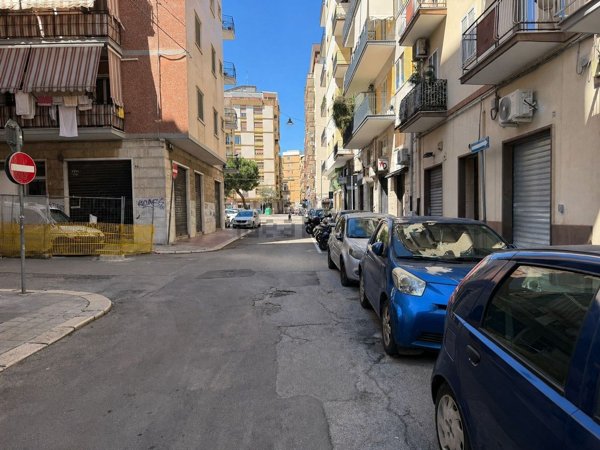 locale commerciale in affitto a Bari in zona San Pasquale