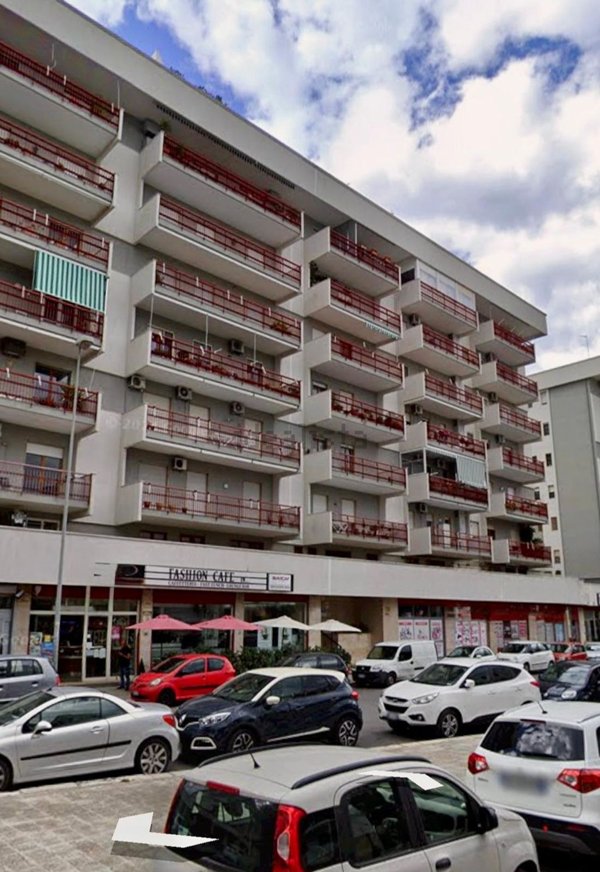 ufficio in affitto a Bari in zona Japigia