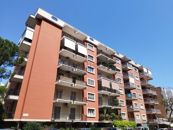 appartamento in affitto a Bari in zona Picone