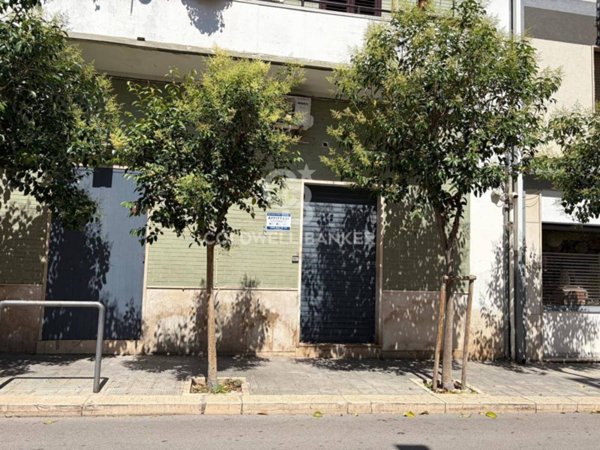 locale commerciale in affitto a Bari in zona Santo Spirito