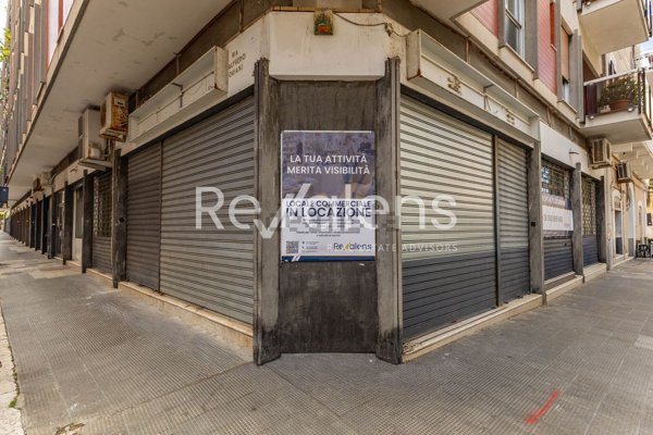 locale commerciale in affitto a Bari in zona Murat
