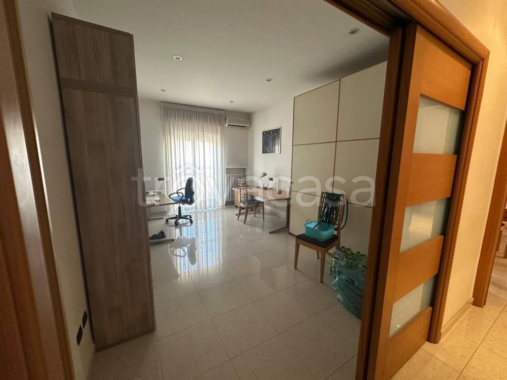 appartamento in affitto a Bari in zona Picone