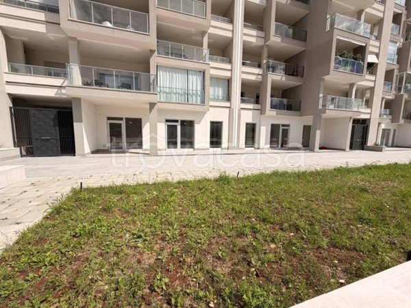 negozio in affitto a Bari
