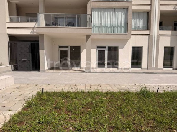 negozio in affitto a Bari