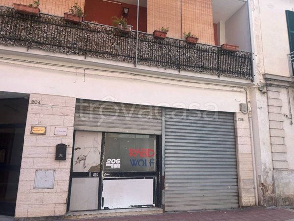 locale commerciale in affitto a Bari in zona San Pasquale