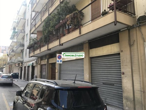 locale commerciale in affitto a Bari in zona Libertà