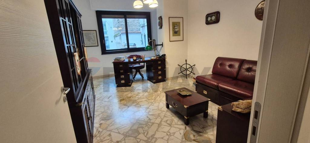 ufficio in affitto a Bari in zona Murat