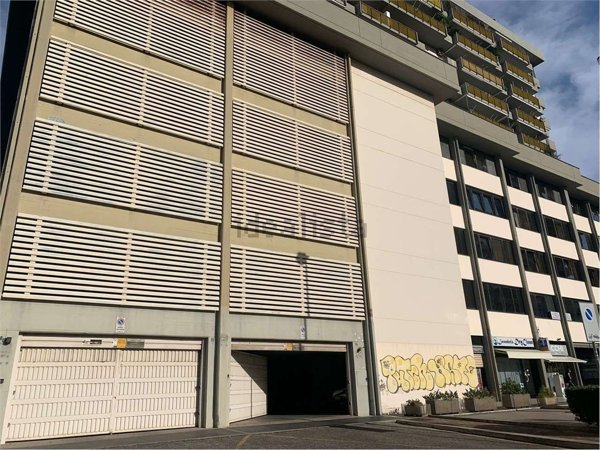 box auto in affitto a Bari in zona San Pasquale