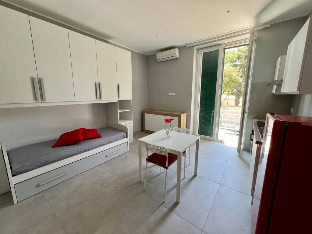 appartamento in affitto a Bari in zona Picone