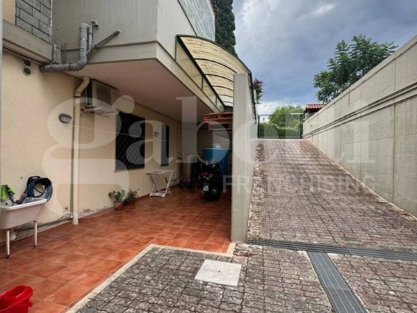appartamento in affitto a Bari in zona Palese/Macchie