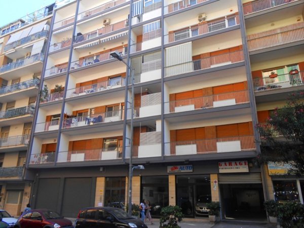 appartamento in affitto a Bari in zona Picone