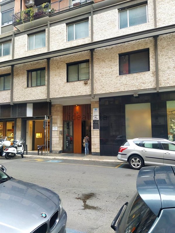 ufficio in affitto a Bari in zona Murat