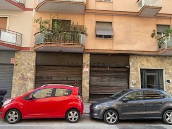 locale commerciale in affitto a Bari in zona Carrassi