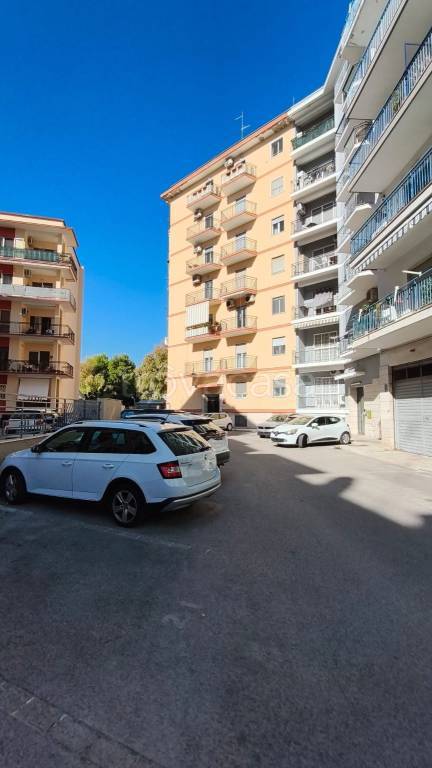 appartamento in affitto a Bari in zona Picone