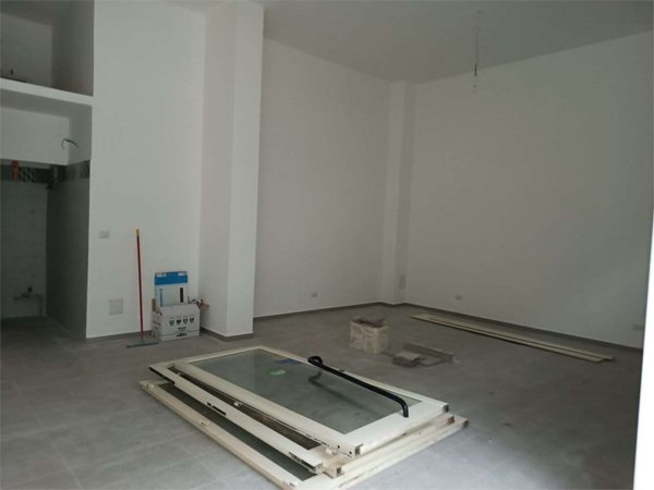 locale commerciale in affitto a Bitonto