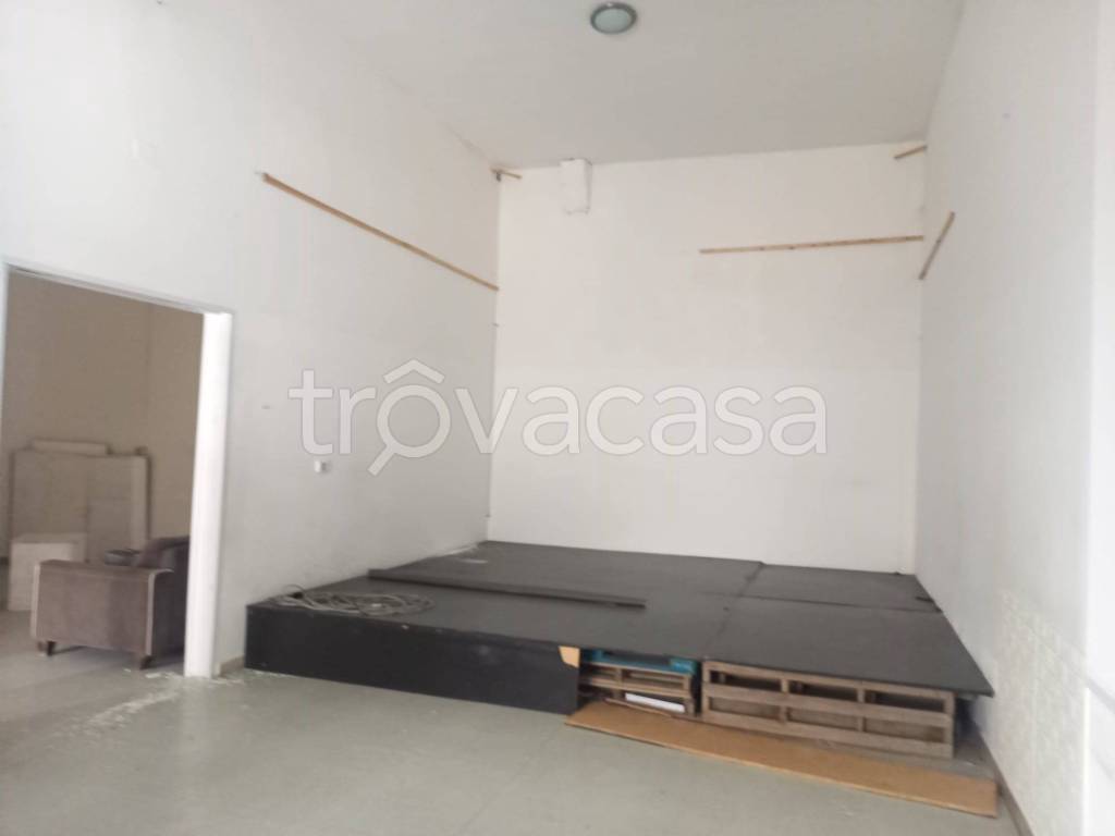 negozio in affitto a Bitonto