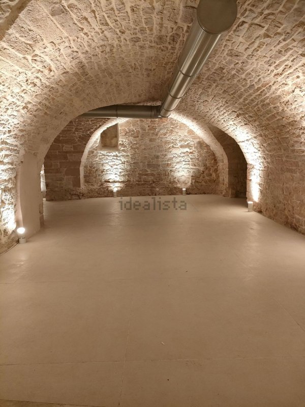 locale commerciale in affitto a Bitonto