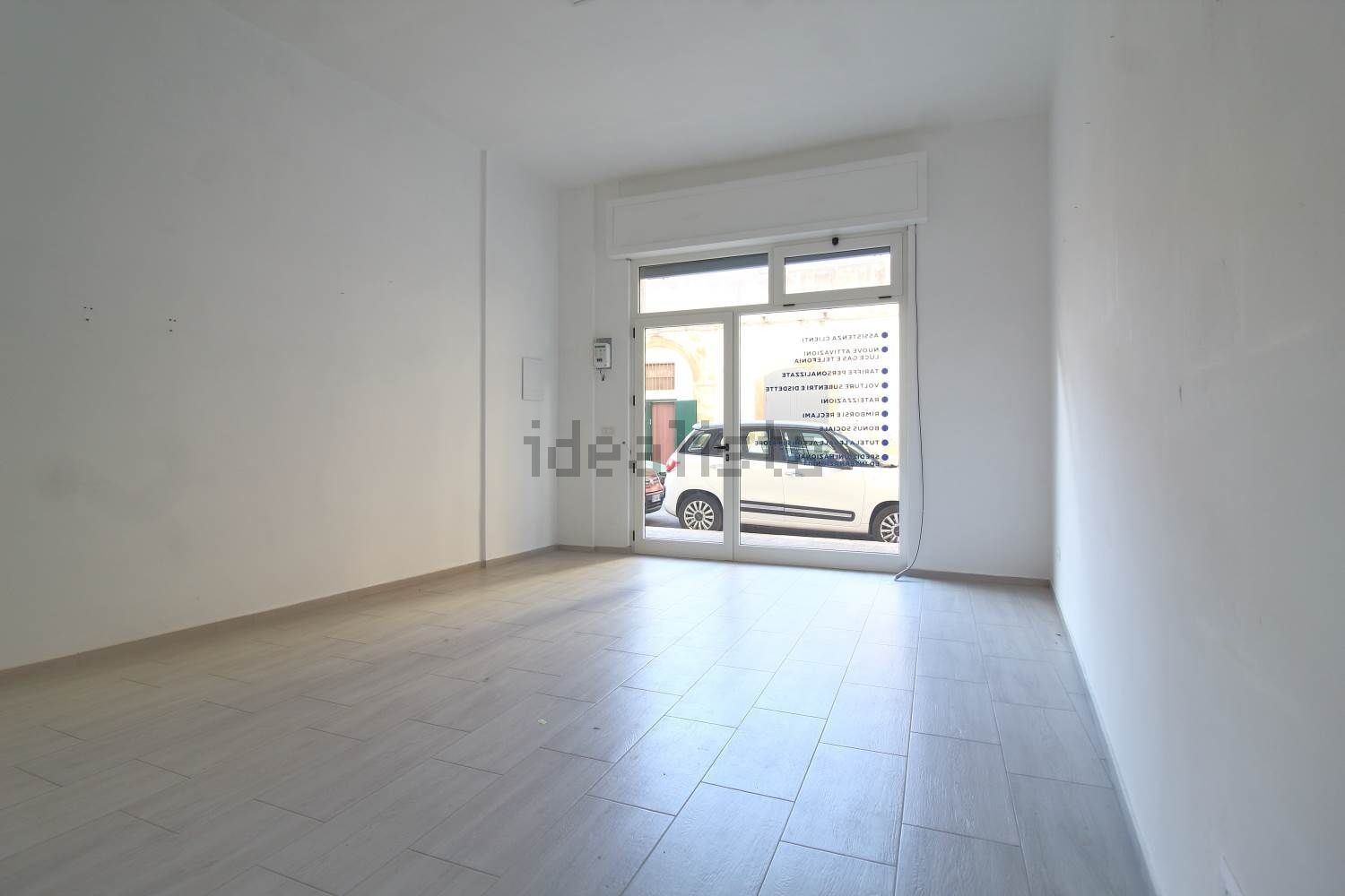 negozio in affitto a Bitonto in zona Centro Città