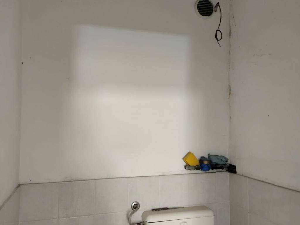 negozio in affitto a Bitonto in zona Centro Città