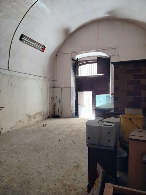 locale di sgombero in affitto a Bitonto in zona Centro Città