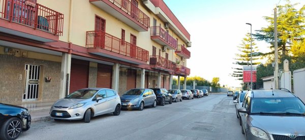 locale commerciale in affitto a Bitonto