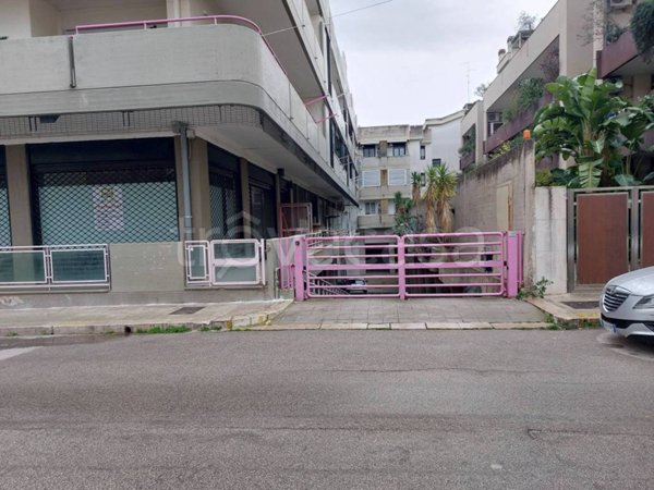 locale di sgombero in affitto a Bitritto