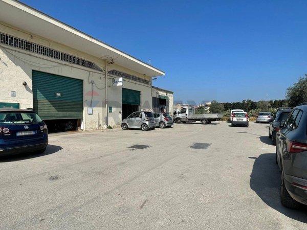 locale commerciale in affitto a Bitritto