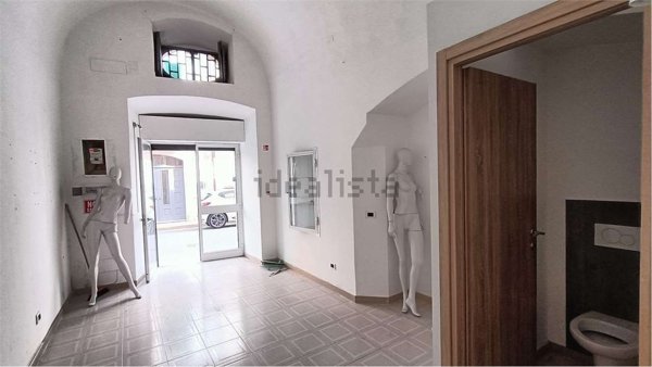 negozio in affitto a Capurso