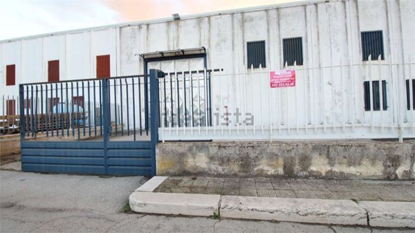 capannone in affitto a Capurso