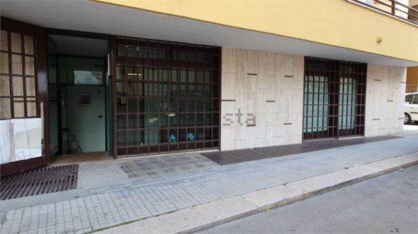 locale commerciale in affitto a Capurso