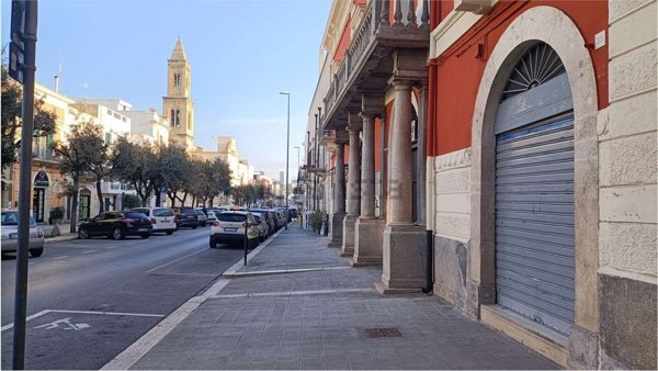 negozio in affitto a Capurso