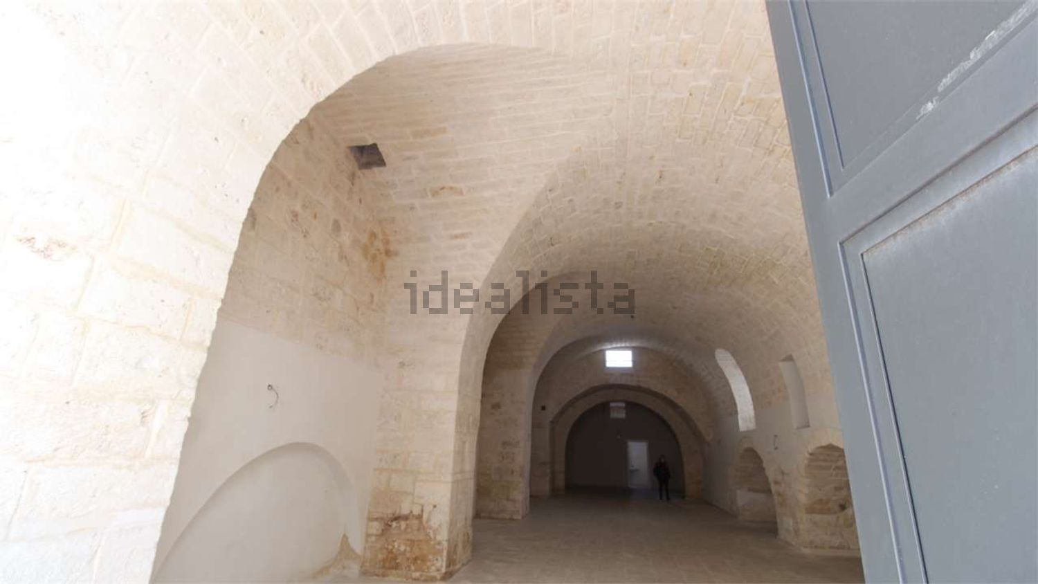 locale commerciale in affitto a Capurso