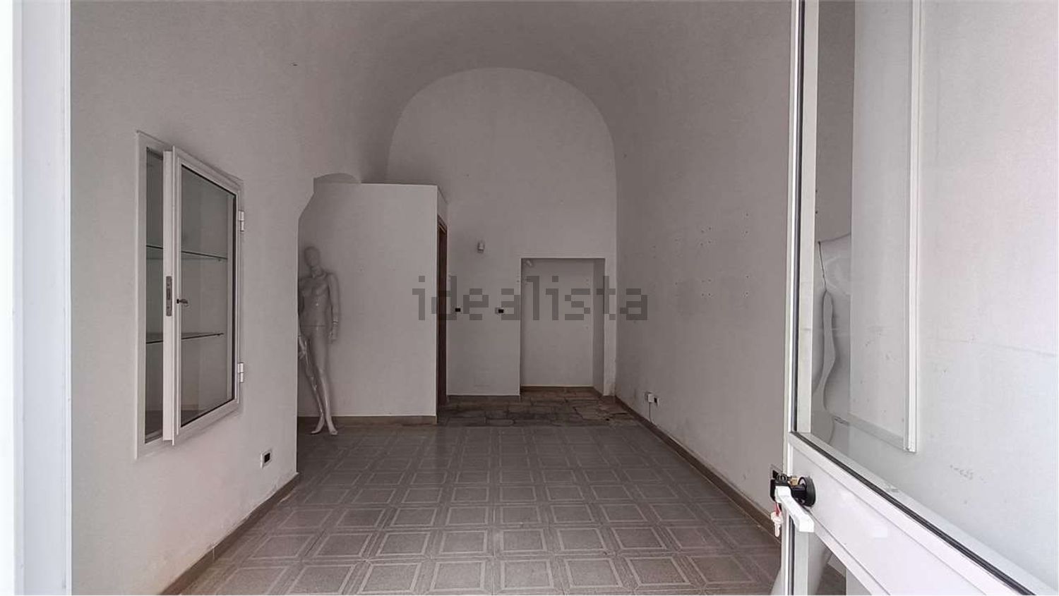 negozio in affitto a Capurso