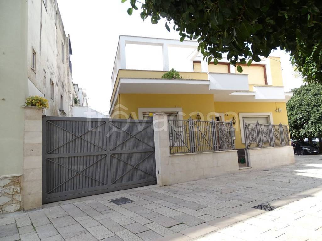 casa indipendente in affitto a Capurso