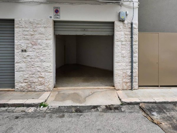 negozio in affitto a Castellana Grotte